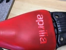 Aprilia Sr 50 Ülés  ( Kör Sr ), ( Kopott de nincs kiszakadva. )