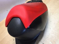 Aprilia Sr 50 Ülés  ( Kör Sr ), ( Kopott de nincs kiszakadva. )
