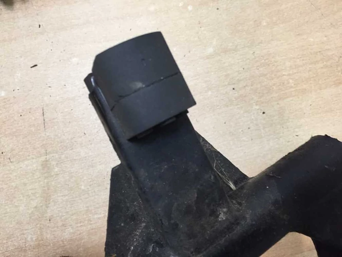 Aprilia Sr 50 használt Blokktartó, Segédváz (piaggio) ditech