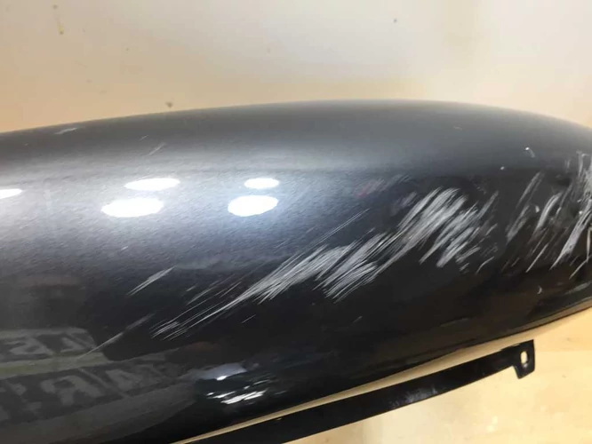 Aprilia Sr 50 Használt Ülésalatti Idom (Csúszott, Karcok vannak rajta) Metálszürke