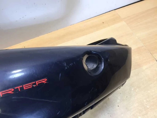 Aprilia Sr 50 Használt Ülésalatti idom (Karcok vannak rajta.)  Sötétkék ( Kör Sr )