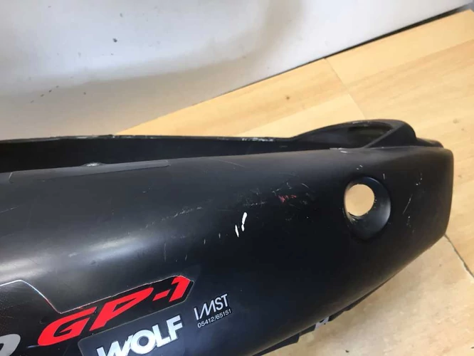 Aprilia Sr 50 Használt Ülésalatti idom (Karcok vannak rajta.)  Fekete ( Kör Sr )