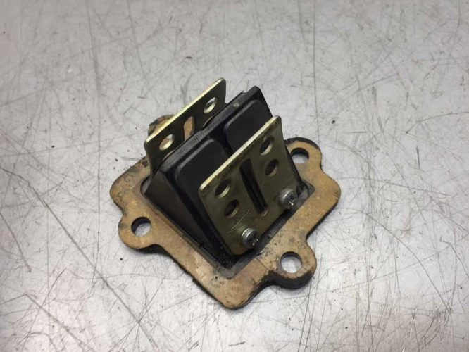 Aprilia Sr 50 Használt Szívócsonk, Szívónyak, Szívótorok + Membrán (Minarelli), (Kör Sr)