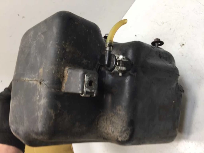 Gilera Runner Sp 50 Használt Benzintank, Üzemanyag Tartály