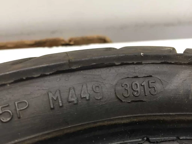 Használt gumi (130/60-13), Pirelli Sl 26, Dot 3915, Profilmélységé: 2,5mm