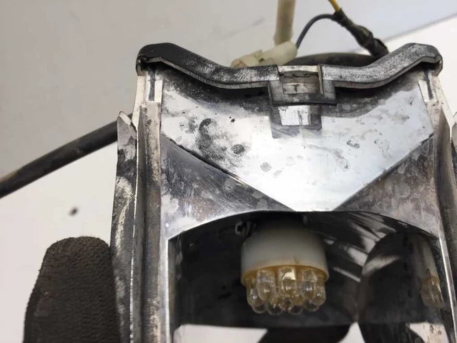Aprilia Sr 50 Factory Használt Hátsó lámpa (Piros led izzóval)