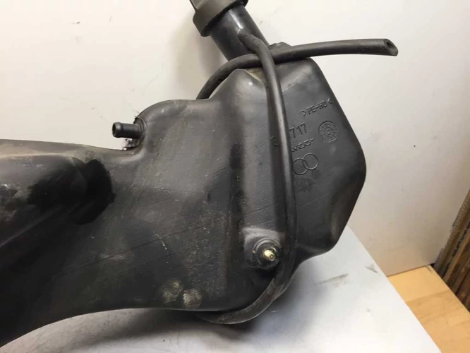 Gilera Runner 50 Használt Benzintank, Üzemanyag Tartály