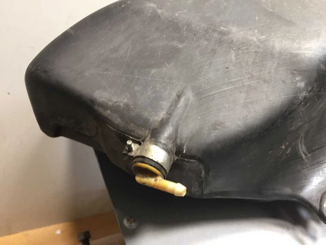 Gilera Runner 50 Használt Benzintank, Üzemanyag Tartály