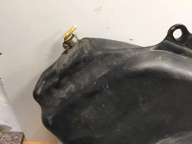 Gilera Runner 50 Használt Benzintank, Üzemanyag Tartály