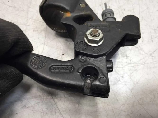 Aprilia Sr 50 Használt Morini Gyári Karbis Hátsó Fékkar - Konzollal (Kör Sr) (Dobfék)
