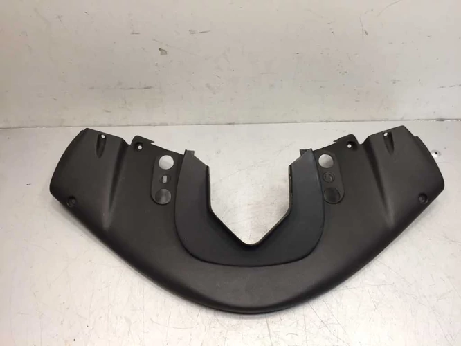 Aprilia Sr 50 Használt Fejidom Alsó (kb. 5 cm törés van rajta. ) 