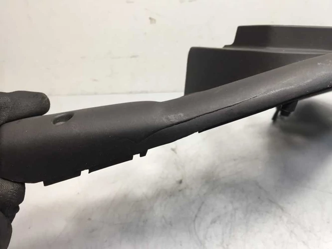 Aprilia Sr 50 Használt Fejidom Alsó (kb. 5 cm törés van rajta. ) 