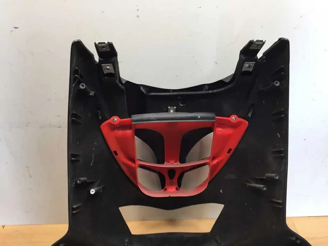 Aprilia Sr 50 Használt Orridom, Első Idom (Karcok vannak rajta, 1 db fülből Kb. 1 cm hiányzik ) Kör Sr