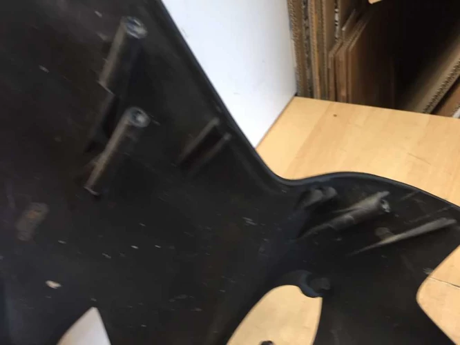 Aprilia Sr 50 Használt Orridom, Első Idom (Karcok vannak rajta, 1 db fülből Kb. 1 cm hiányzik ) Kör Sr