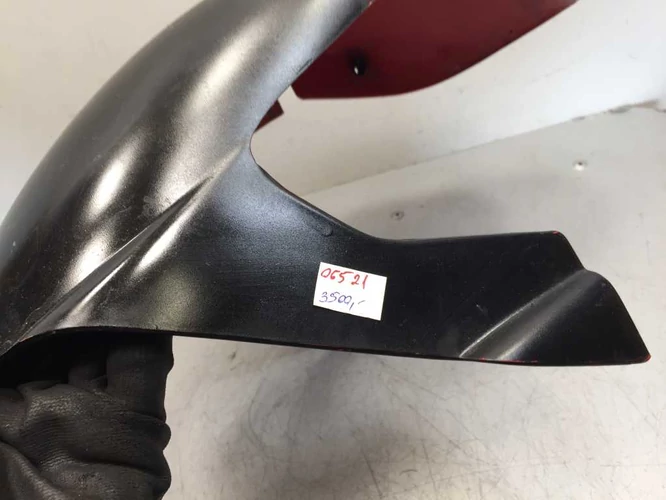 Aprilia Sr 50 Használt Első Sárvédő (Fekete-piros), ( Házilag festett, Sérült )
