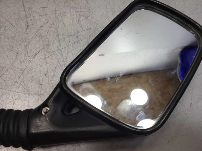 Aprilia Sr 50 használt bal visszapillantó tükör (szár repedve)