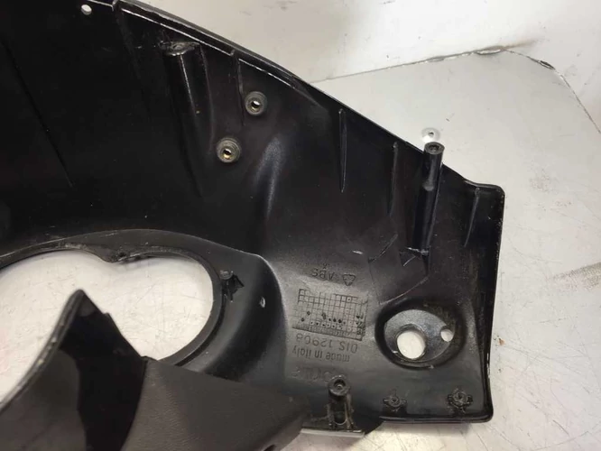 Aprilia Sr 50 Használt Fejidom Felső Kör sr (Fekete), ( Karcok vannak rajta )