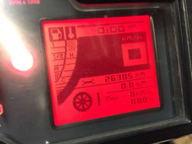 Aprilia Sr 50 Factory DITECH Használt Műszerfal 26305km  ( DITECH !!! ) 1db kulcs, ( 