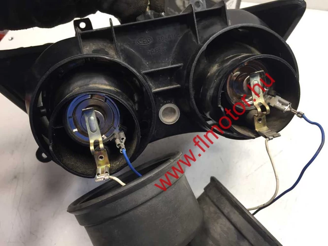 Aprilia Sr 50 Használt Első Lámpa, Fényszóró (Kör sr)