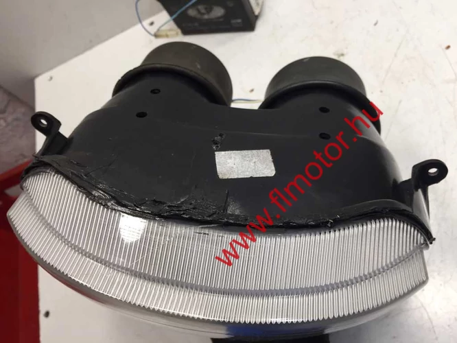 Aprilia Sr 50 Használt Első Lámpa, Fényszóró (Kör sr), (repedés van a plexin)