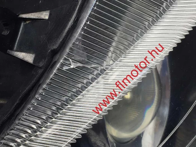 Aprilia Sr 50 Használt Első Lámpa, Fényszóró (Kör sr), (repedés van a plexin)